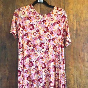 Agnes and Dora Floral swing tunic top, medium